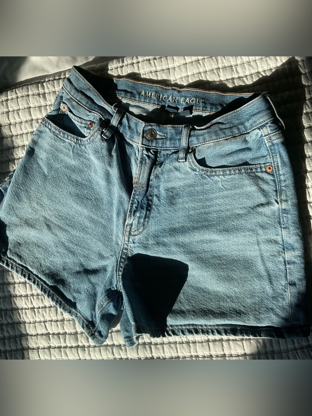 American Eagle Light Blue Denim Shorts with Copper Stitching Size 2